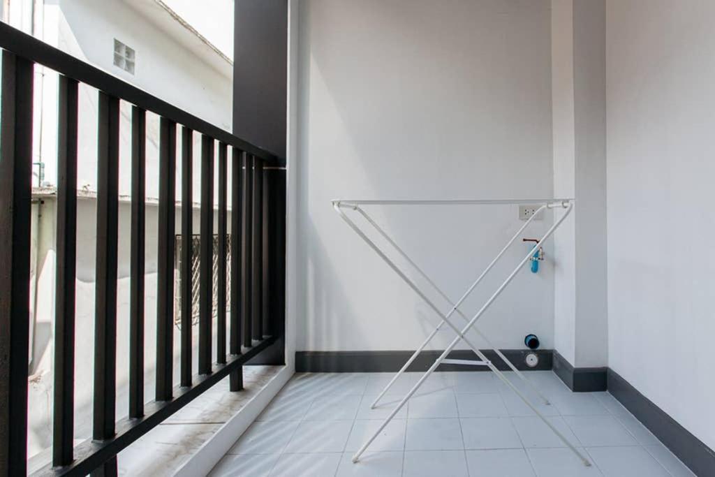 Apartament P2 Silom Large 2Beds Full Kitchen Wifi 4-6Pax Bangkok Zewnętrze zdjęcie
